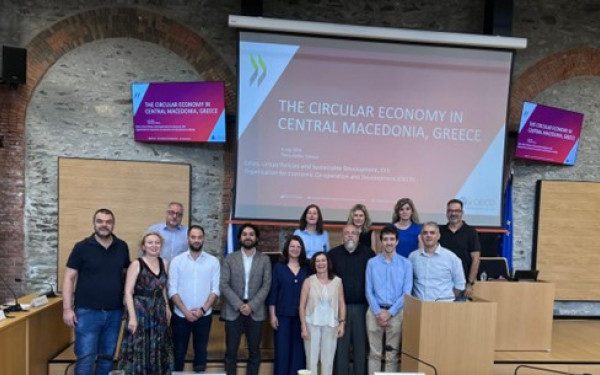 Θεσσαλονίκη: Συνάντηση εργασίας της ΠΚΜ με μέλη της αποστολής του ΟΟΣΑ (φωτ.)