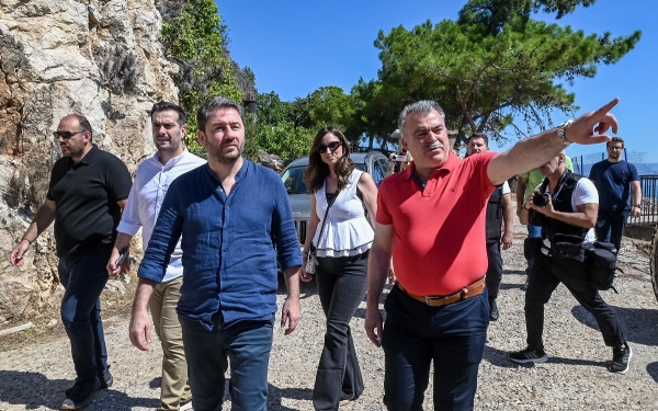 Νίκος Ανδρουλάκης: «Η λειψυδρία και η κλιματική κρίση πλήττουν απ’ άκρη σε άκρη τη χώρα»