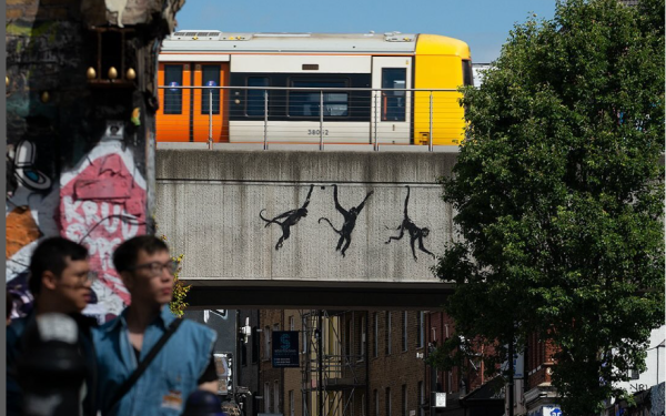 Τρίτο έργο του Banksy μέσα σε τρεις μέρες εμφανίστηκε στο Λονδίνο