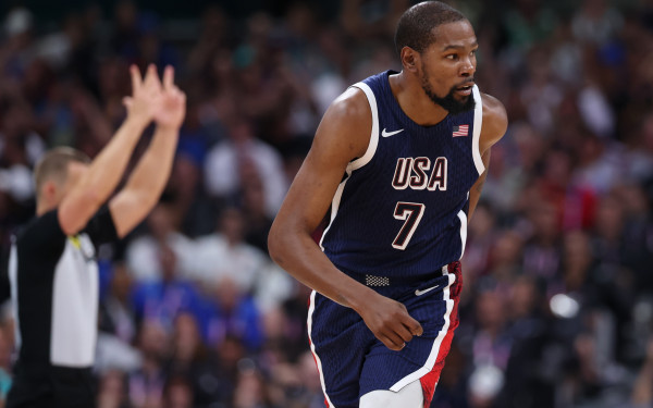 Μπάσκετ: Η Dream Team των ΗΠΑ «καθάρισε» τη Σερβία με σόου του Ντουράντ (βίντεο)