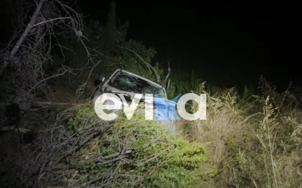 Τροχαίο στην Εύβοια: 29χρονος ήταν εγκλωβισμένος για 6 ώρες (φωτ.)