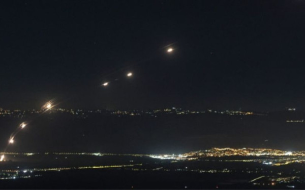 Αγωνία στη Μέση Ανατολή: Η Χεζμπολάχ εκτόξευσε εκατοντάδες ρουκέτες κατά του Ισραήλ (βίντεο)