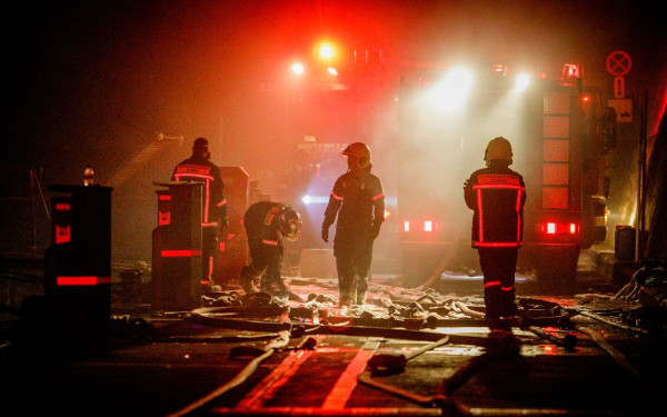 Νέο περιστατικό φωτιάς σε ξενοδοχείο της Τουρκίας: Σωτήρια διάσωση εγκλωβισμένων εργατών (βίντεο)