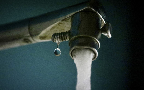Σε αναγκαστική διακοπή της παροχής ύδρευσης σε στρατηγικούς κακοπληρωτές προχωράει η ΔΕΥΑ Λαγκαδά