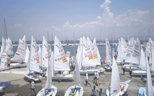 Καλαμαριά: Σε εξέλιξη το ευρωπαϊκό πρωτάθλημα ιστιοπλοΐας νέων-νεανίδων για σκάφη 420 και 470 (φωτ.)