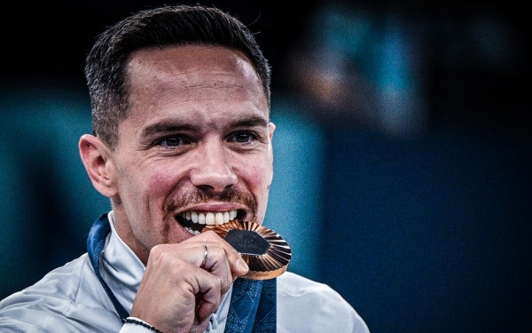 Λευτέρης Πετρούνιας: «Η διαδρομή για Λος Άντζελες ξεκινάει» (βίντεο)