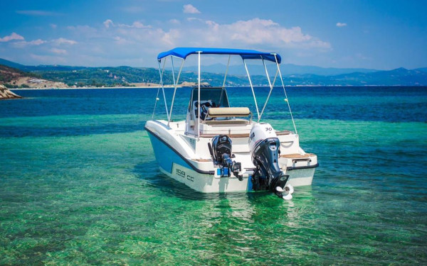 Ιόνιο πέλαγος: Τελευταία στιγμή αποφεύχθηκε σύγκρουση δύο σκαφών ανάμεσα σε Κεφαλονιά και Ιθάκη (βίντεο)