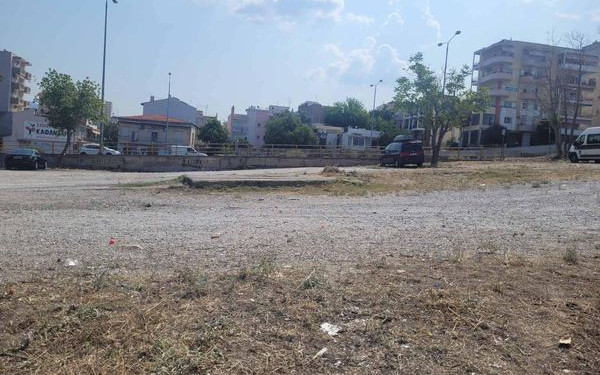 Δήμος Θεσσαλονίκης: Δράση καθαρισμού και απομάκρυνσης ογκωδών αντικειμένων από την οδό Στρωμνίτσης (φωτ.)