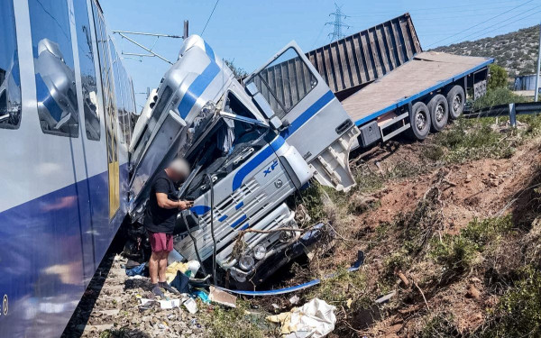 Σιδηροδρομικό ατύχημα Αυλίδα: Η κίνηση των μηχανοδηγών που έσωσε ζωές (βίντεο, φωτ.)