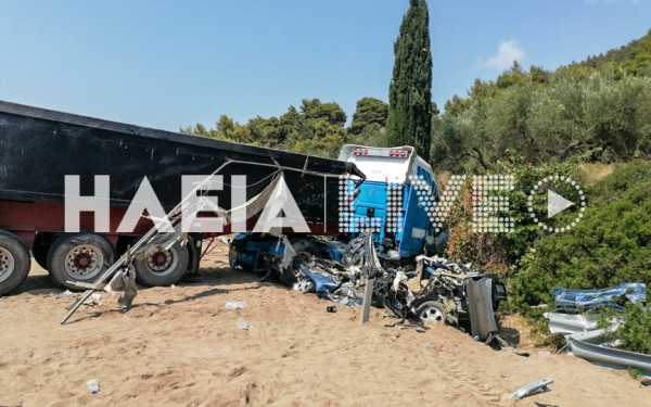 Τραγωδία στην Ηλεία: Νταλίκα παρέσυρε τρία ΙΧ - Τέσσερις νεκροί, μεταξύ τους μια 13χρονη και ένα βρέφος (βίντεο, φωτ.)