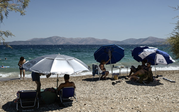 «Άνοιξε» το πρόγραμμα Κοινωνικού Τουρισμού για συνταξιούχους ΟΑΕΕ - 25.000 επιταγές για φθηνές διακοπές