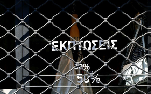 Τέλος στην αντιπαράθεση: Η «EVA» κλείνει τα καταστήματα την Κυριακή 