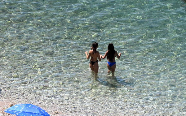 Πάνω από 40.000 έκαναν διακοπές τον Αύγουστο με voucher κοινωνικού τουρισμού της ΔΥΠΑ