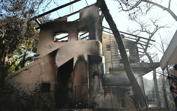 Φωτιές στην Αττική: Σε έως 24 δόσεις οι παγωμένες ασφαλιστικές οφειλές των πληγέντων επιχειρήσεων