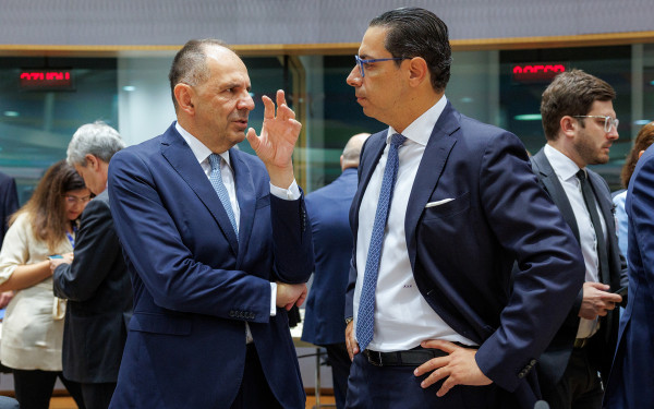 Γ.Γεραπετρίτης στο γεύμα με Χ.Φιντάν: Η Ελλάδα και η Τουρκία είναι σημαντικό να διατηρούν ανοικτούς διαύλους επικοινωνίας για να προλαμβάνονται κρίσεις