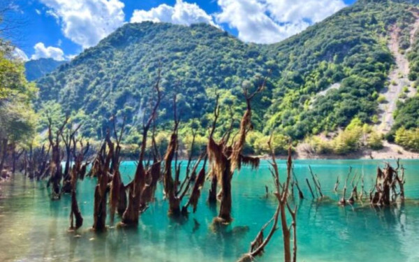 Λίμνη Στεφανιάδα: Η πιο «νέα» ολόκληρης της χώρας (βίντεο, φωτ.)