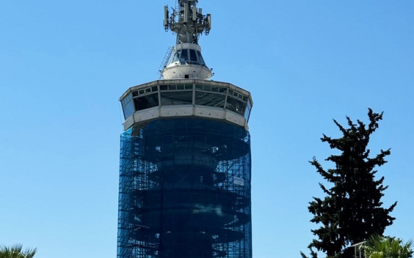 Θεσσαλονίκη: Ο πύργος του ΟΤΕ «ντύθηκε» με σκαλωσιές (φωτ.)