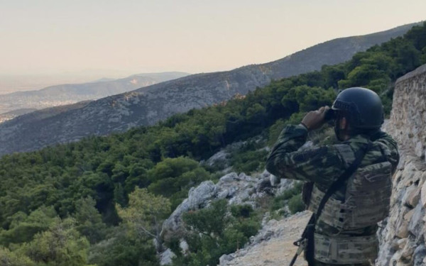 Ο Στρατός στη «μάχη» της δασοπροστασίας στην Αττική - Περιπολίες μέρα και νύχτα