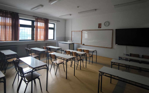 Δημόσια Ωνάσεια Σχολεία: Πώς αλλάζει ο εκπαιδευτικός χάρτης - Στην ολομέλεια για συζήτηση και ψήφιση το νομοσχέδιο