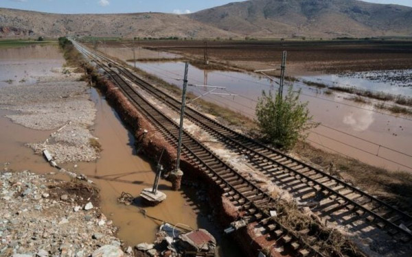 Ελληνικός Σιδηρόδρομος: Ένα χρόνο μετά τον Daniel, βυθίζονται στη λάσπη τα έργα αποκατάστασης στη Θεσσαλία
