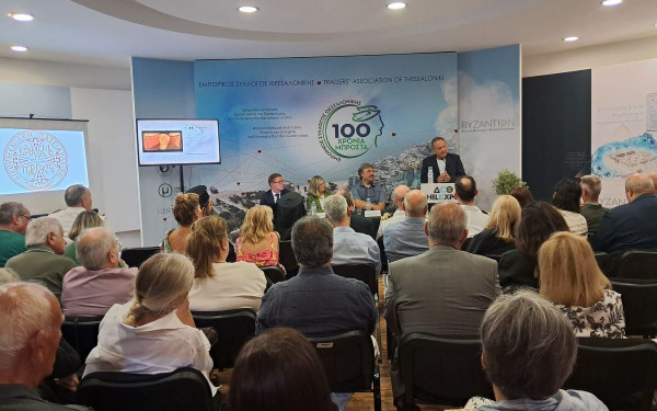 Τα 180 χρόνια προσφοράς της Σχολής της Χάλκης «ξεδιπλώθηκαν» στην 88η ΔΕΘ (φωτ.)