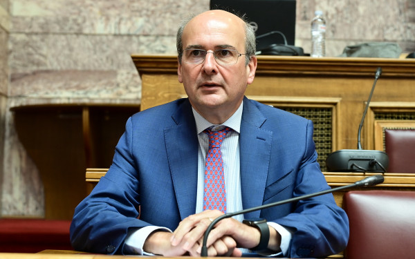 Βουλή-Κ. Χατζηδάκης: Δεν θα λερώσουμε το όνομα μας με πρόσκαιρες λαϊκίστικες πολιτικές που θα γυρίσουν την Ελλάδα πίσω