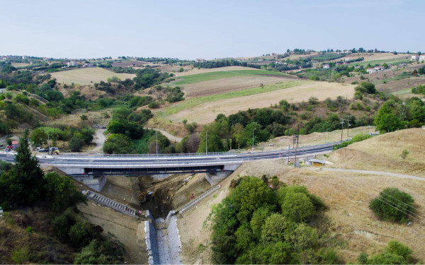 Δήμος Θέρμης: Παραδόθηκε στην κυκλοφορία η γέφυρα που συνδέει Τρίλοφο και Πλαγιάρι (βίντεο, φωτ.)