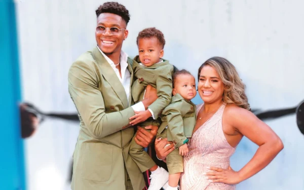 Η ΕΛΑΣ επικοινώνησε με την οικογένεια Αντετοκούνμπο μετά το απειλητικό μήνυμα που δέχθηκε μέσω διαδικτύου