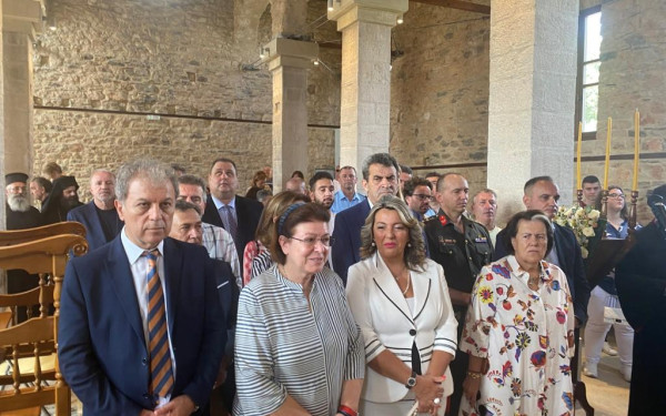 Καστοριά: Η Λίνα Μενδώνη στα θυρανοίξια της μονής Τσούκας στο Άργος Ορεστικό (φωτ.)