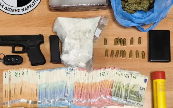Θεσσαλονίκη: Εντοπίστηκαν ναρκωτικά σε κατάστημα - Μία σύλληψη (φωτ.)