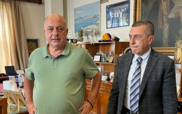 Μήνυση Κουρέτα σε Μπέο για απειλή, δυσφήμηση και εξύβριση - «Δάκρυσα», απαντά ο δήμαρχος