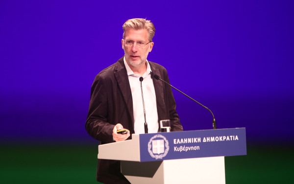 Α. Σκέρτσος: Πράσινα «κρεμαστάρια» ή «πράσινα άλογα»;