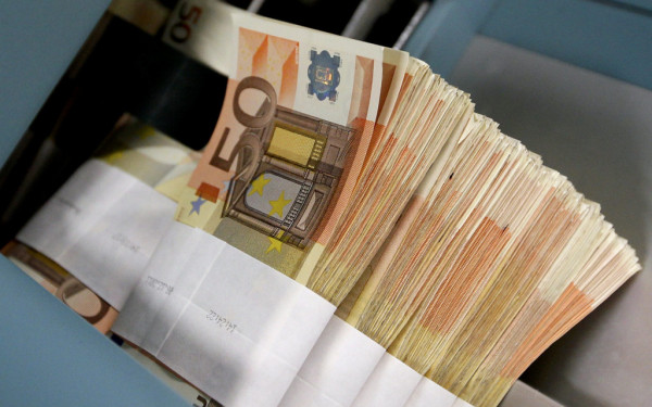 Ελέγχονται από την Αρχή για το Ξέπλυμα Μαύρου Χρήματος 140 άτομα για απάτη εικονικών συναλλαγών