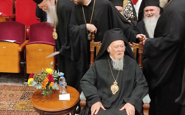 Θεσσαλονίκη: Θερμή υποδοχή Βαρθολομαίου στο ΑΠΘ (φωτ.)