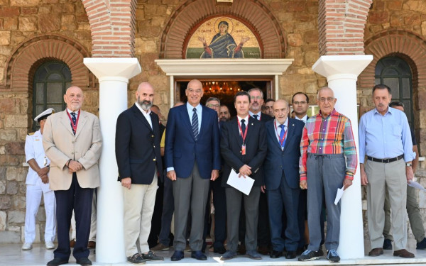 Στον εορτασμό του «προστάτη» των έφεδρων αξιωματικών ο Ν. Δένδιας (φωτ.)