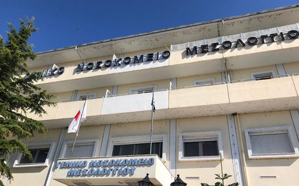 Μεσολόγγι: Νεαρός Ρομά επιτέθηκε σε διασώστες του ΕΚΑΒ στο νοσοκομείο (βίντεο)