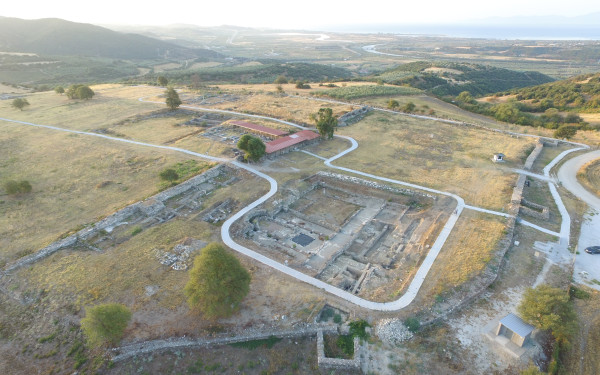 Ακρόπολη Αμφίπολης: Τι ευρήματα έφερε στο φως η ανασκαφή του καλοκαιριού - Υπέροχες εικόνες