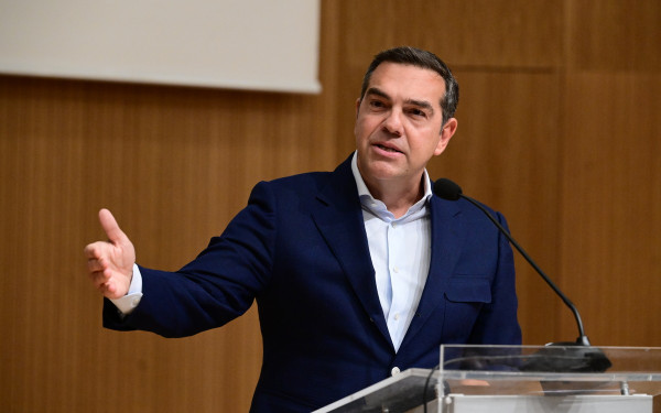 Αλέξης Τσίπρας: Να απευθυνθούμε στη νέα γενιά με ειλικρίνεια και όραμα (φωτ.)