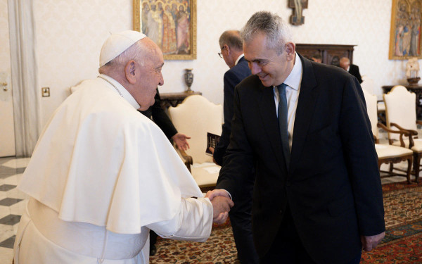 Βατικανό: Συνάντηση Χαρακόπουλου με τον πάπα Φραγκίσκο
