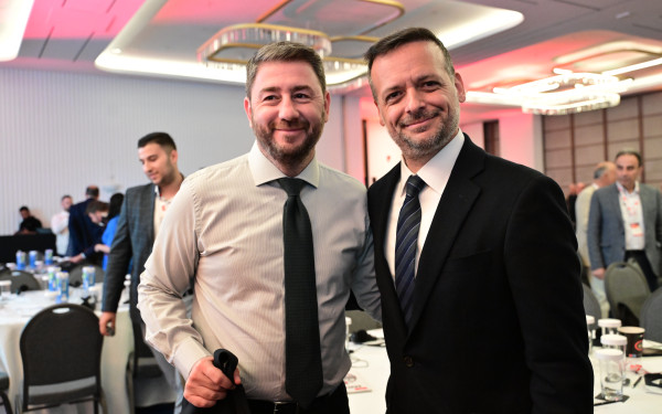 Εκλογές ΠΑΣΟΚ: Ανδρουλάκης- Δούκας στον δεύτερο γύρο- Τους συνεχάρη ο Παύλος Γερουλάνος που ήρθε τρίτος