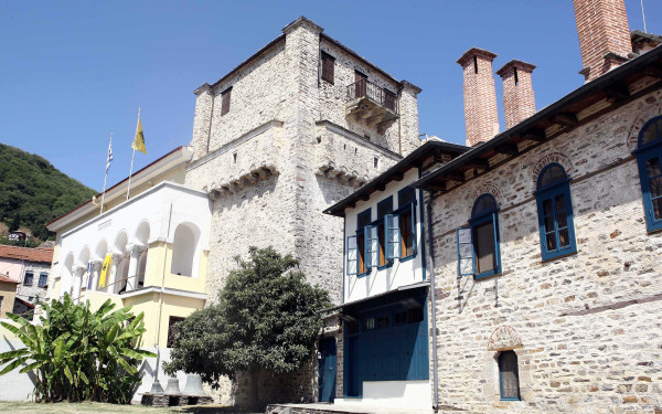 Άγιο Όρος: Μαζική δηλητηρίαση Ρουμάνων από μανιτάρια που μάζεψαν μόνοι τους