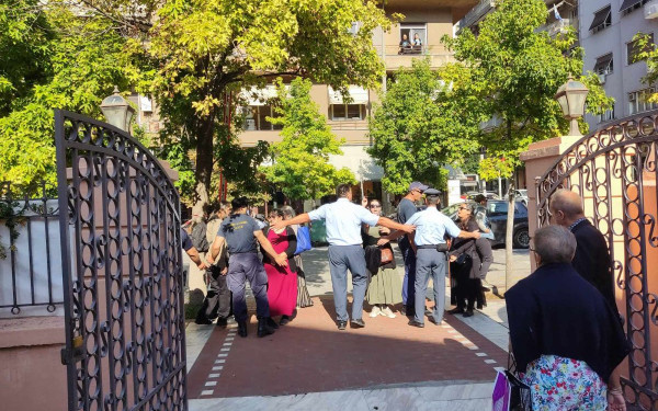 Διαμαρτυρία κατά του Βαρθολομαίου για τη στάση του στο ουκρανικό