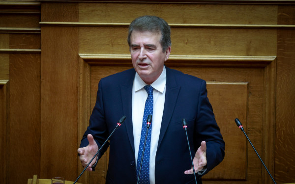 Χρυσοχοϊδης για τον αστυνομικό της Βουλής: Θα αποδοθούν ευθύνες όπου αναλογούν, σε όλα τα επίπεδα