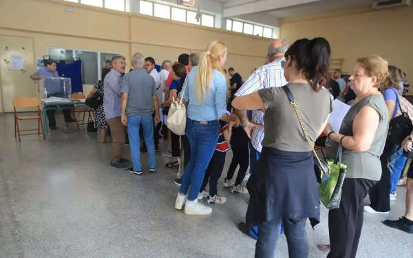 Εκλογές στο ΠΑΣΟΚ: Επεισόδια σε δύο εκλογικά τμήματα - Κλήθηκε η αστυνομία