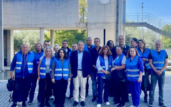 Θεσσαλονίκη: Ο Αγγελούδης συναντήθηκε με «τα μπλε γιλέκα»