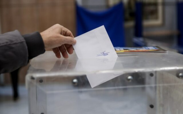 Αυστρία: Εκλογές με φαβορί την ακροδεξιά - Άνοιξαν οι κάλπες