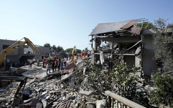 Λίβανος: Ο στρατός του Ισραήλ ετοιμάζεται για χερσαία εισβολή (βίντεο)