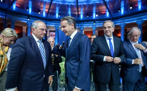 Καραμανλής και Σαμαράς δεν θα πάνε στο street party για τα 50 χρόνια της ΝΔ