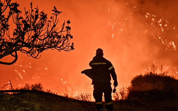 Αντιπυρική περίοδος: Βαριά πρόστιμα και ποινές για τους υπαίτιους πρόκλησης πυρκαγιών