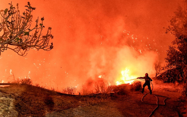 Αντιπυρική περίοδος με 18.000 πυροσβέστες σε ετοιμότητα